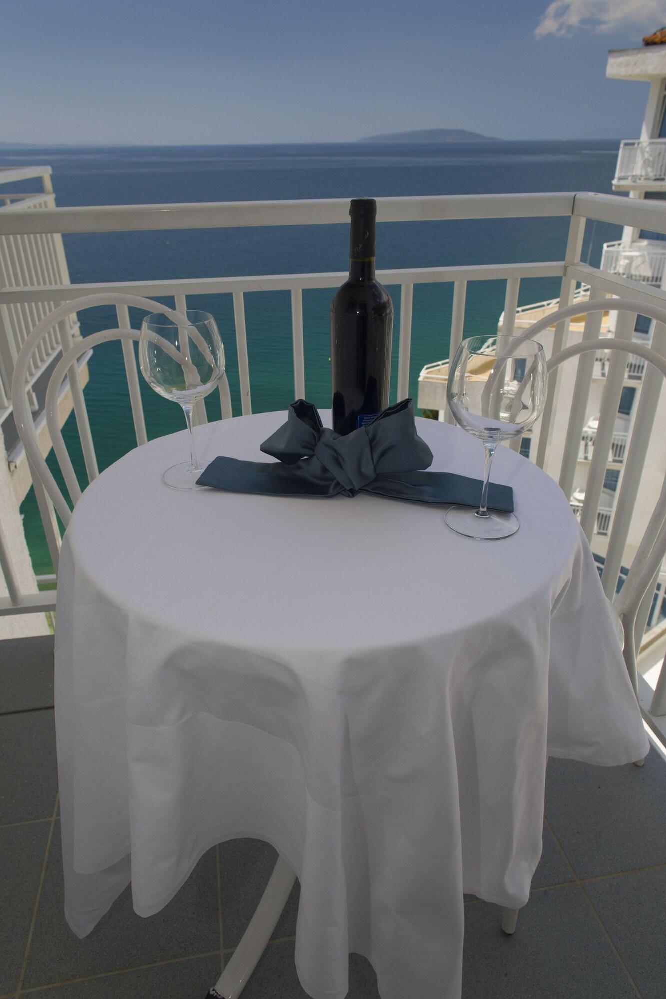Hotel Labineca Gradac  Luaran gambar