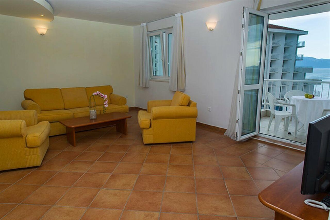 Hotel Labineca Gradac  Luaran gambar